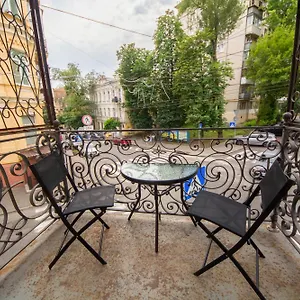 Self Check-in Maidan Area Киев